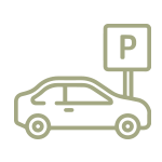 Ampio parcheggio immerso nel verde